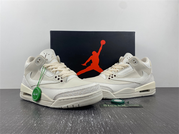 Travis Scott x Air Jordan 3 “Palomino”