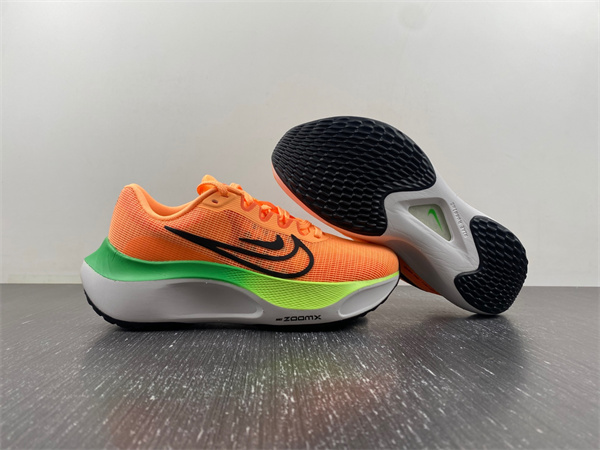 Nike Zoom Fly 5