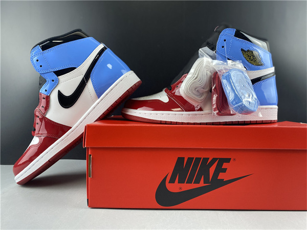 Jordan1 Fearless UNC Chicago CK5666-100