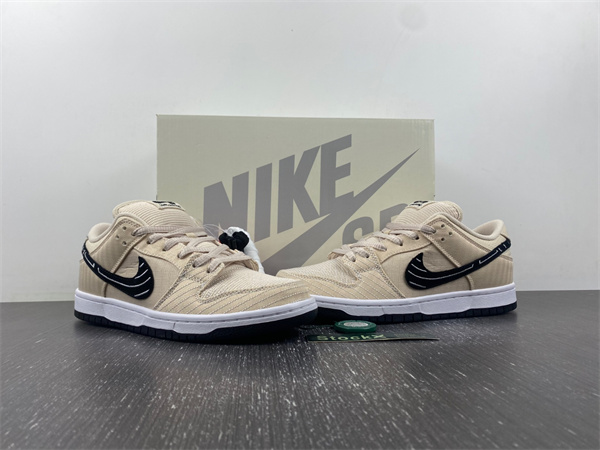 Nike SB Dunk Low Albino & Preto