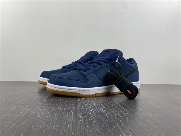 Nike SB Dunk Low Navy Black Gum