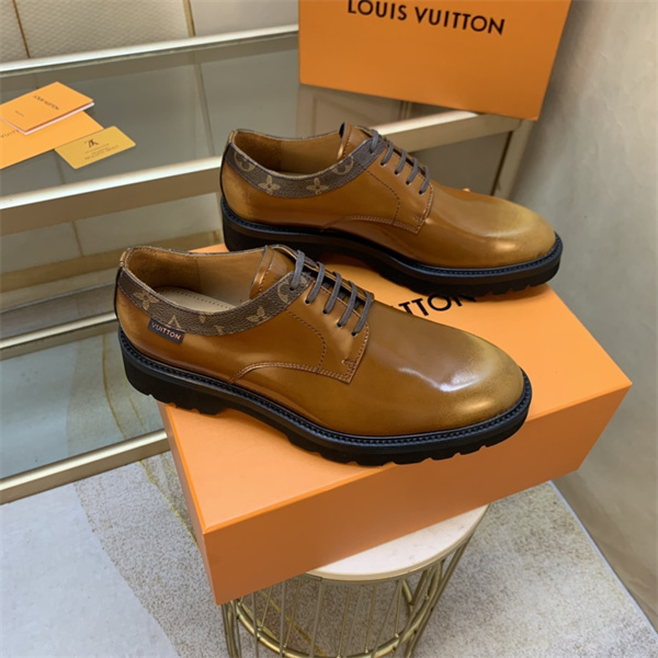 Lv Loafer 008