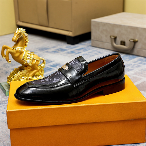 Lv Loafer 032