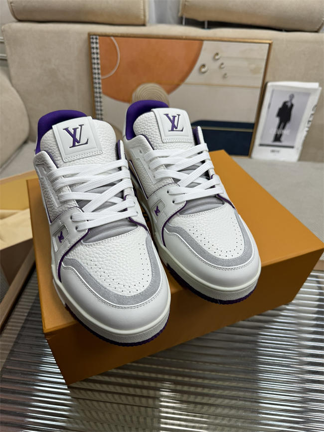 Lv Trainer Sneaker 19