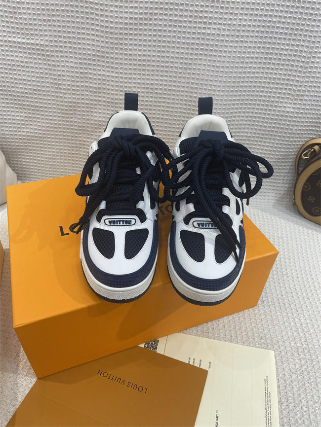 Lv Trainer Sneaker55