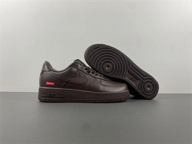 upreme x Nike Air Force 1 Low “Baroque Brown” CU9225-200