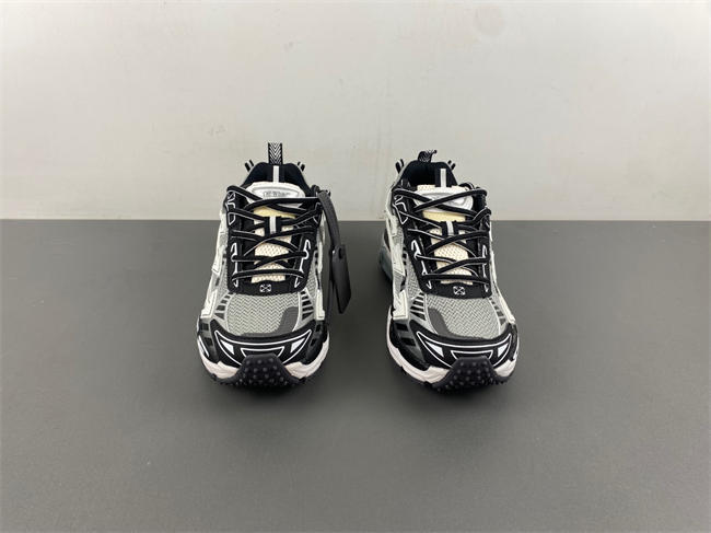 OFF WHITE 11