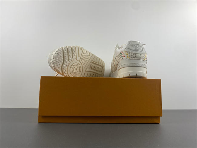 l**is V*t*n lv trainer 28