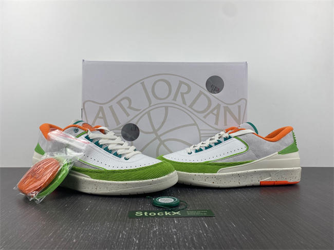 AJ2 Low x Titan DV6206-183