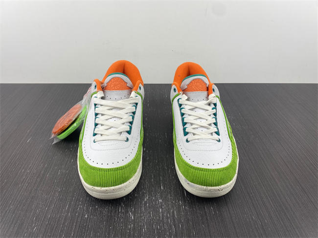 AJ2 Low x Titan DV6206-183