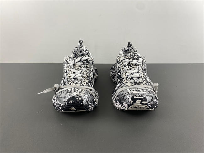 十IAGA -PHANTOM SNEAKER  734734 W3XDC 0135