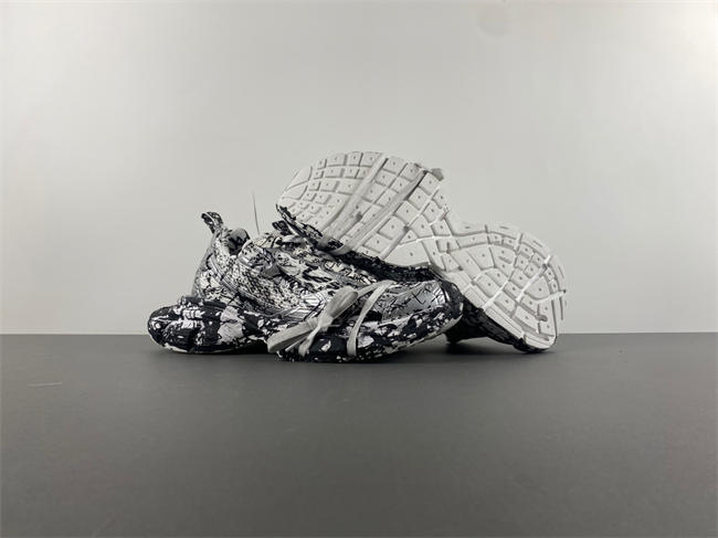 十IAGA -PHANTOM SNEAKER  734734 W3XDC 0135