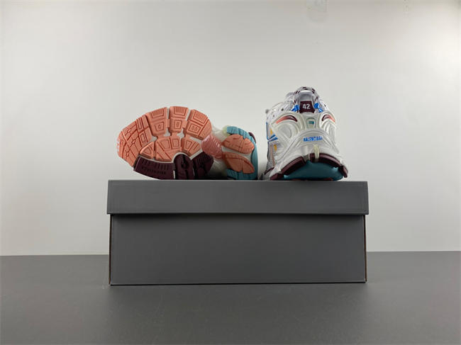 Ba*len*cia*ga  772774-w3rny-0326