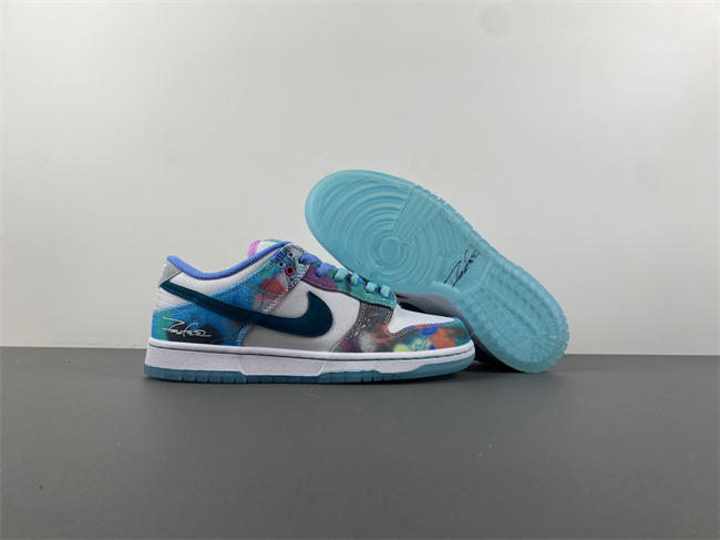 Futura Laboratories x Nike SB Dunk Low FL HF6061-400