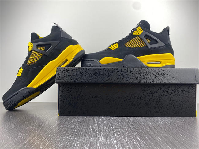 Air Jordan 4 Thunder 308497-017