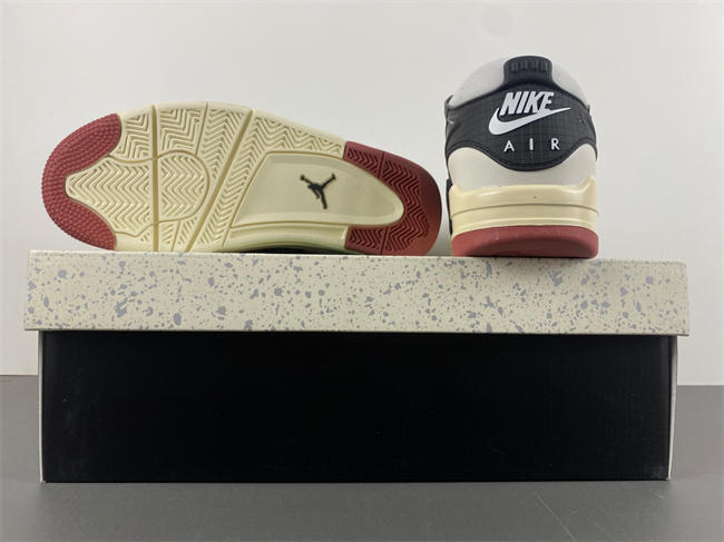 Air Jordan 4 RM “Black/Light Bone” RM FQ7939-100