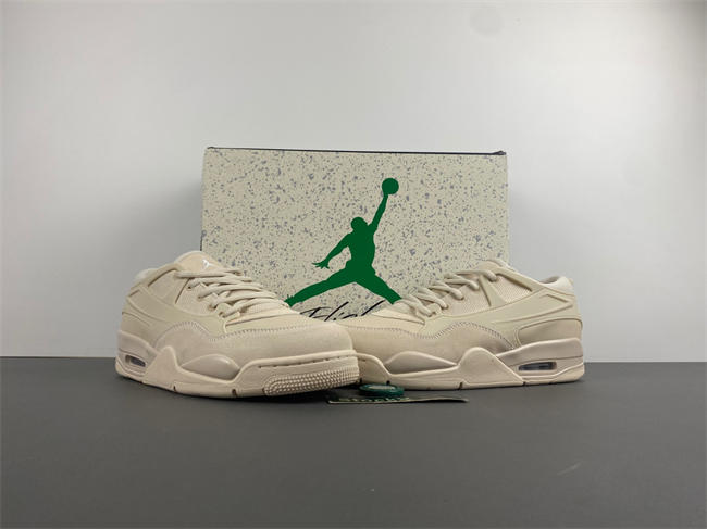 Air Jordan 4RM
