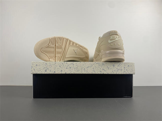 Air Jordan 4RM