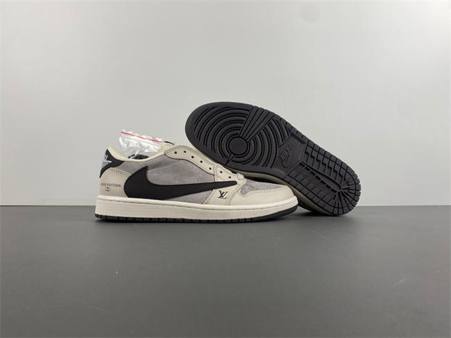 Travis Scott x Air Jordan 1 Low OG LX1988-100