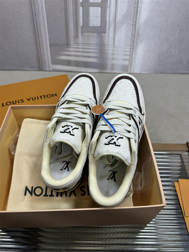 Lv Trainer Sneaker