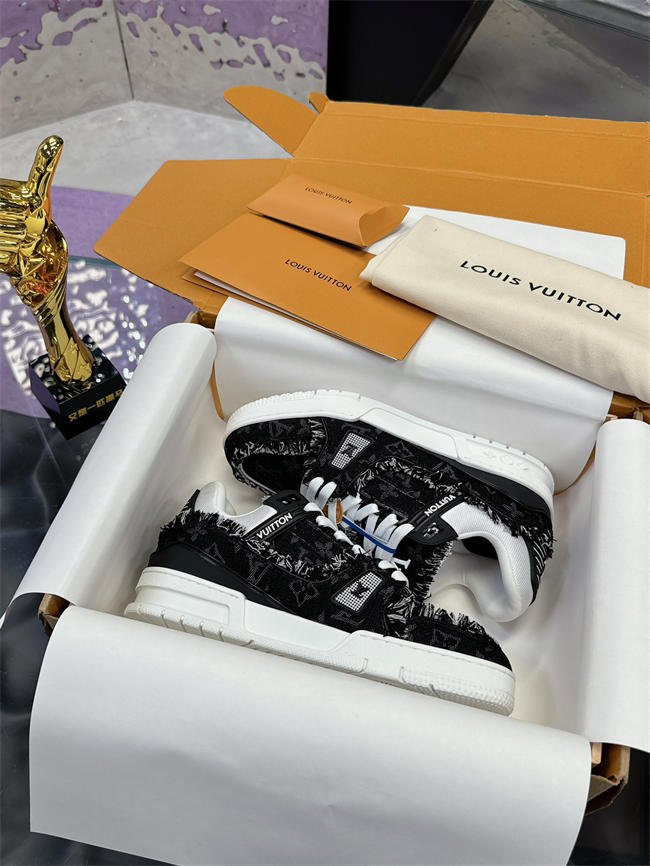 LV Trainer Sneaker