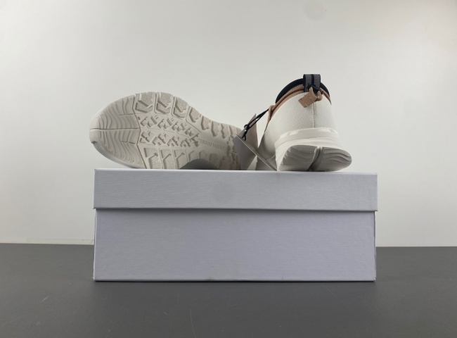 （Can*a Go*e）glacier trai. 7785m