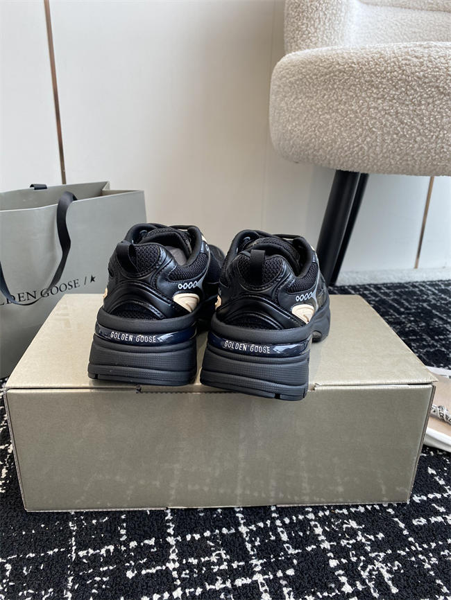 Golden Goose Sneaker