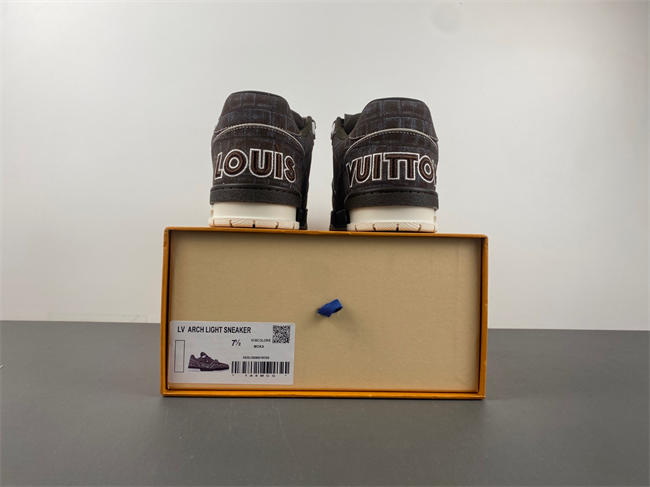 l0*is V*t0n lv trainer lv0904-2