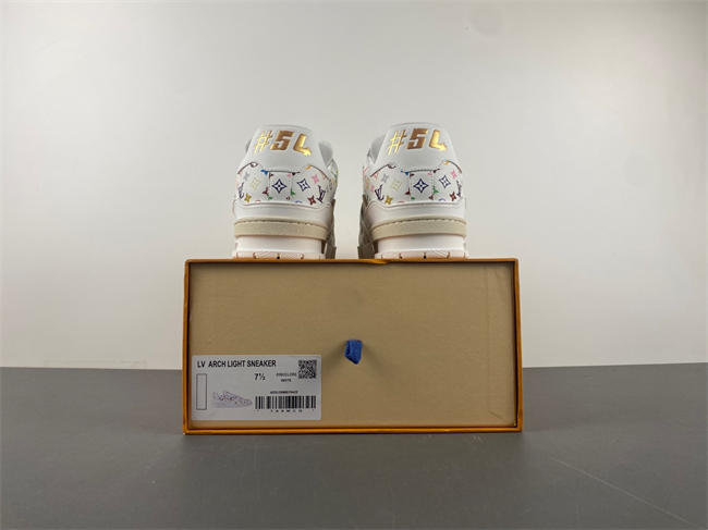 l0*is V*t0n lv trainer 88