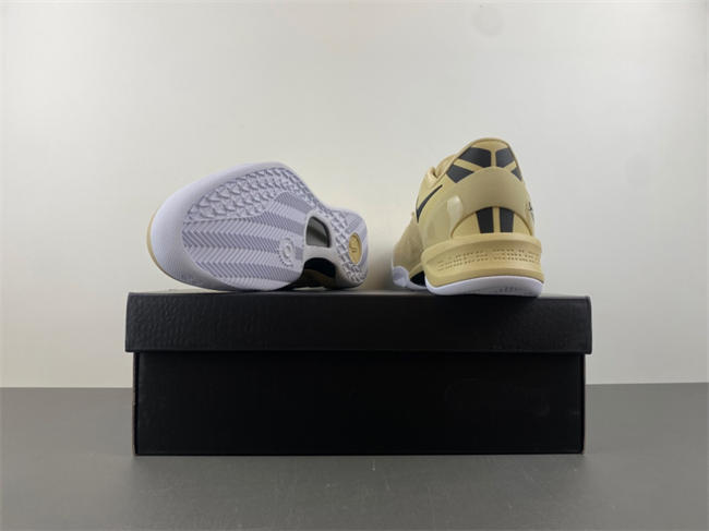 Nike Kobe 8 Protro “Champagne Gold” HM6469-701