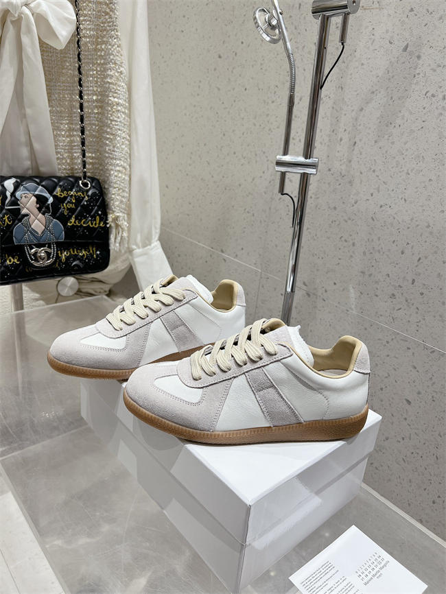 ma*s*n martin Ma*i*la sneaker