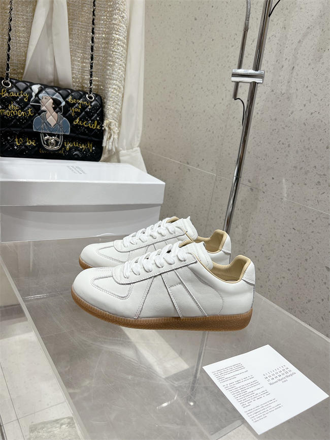 ma*s*n martin Ma*i*la sneaker