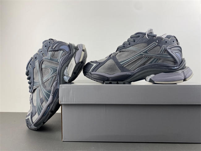 Ba1en*iaga runner 772774 wrnsd 1100